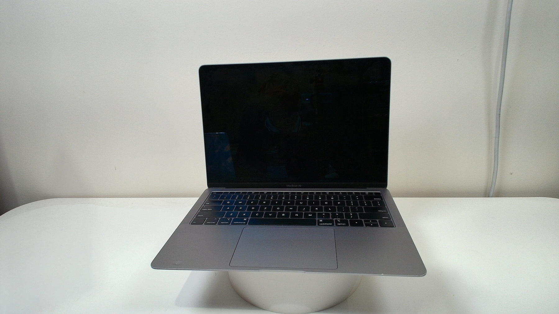 MacBook Air (Retina, 13-inch, 2019) (Read Description) - Label