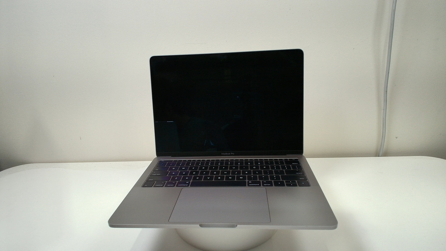 MacBook Pro (13-inch, 2017, 2 TBT3)‎ (Read Description) - Label