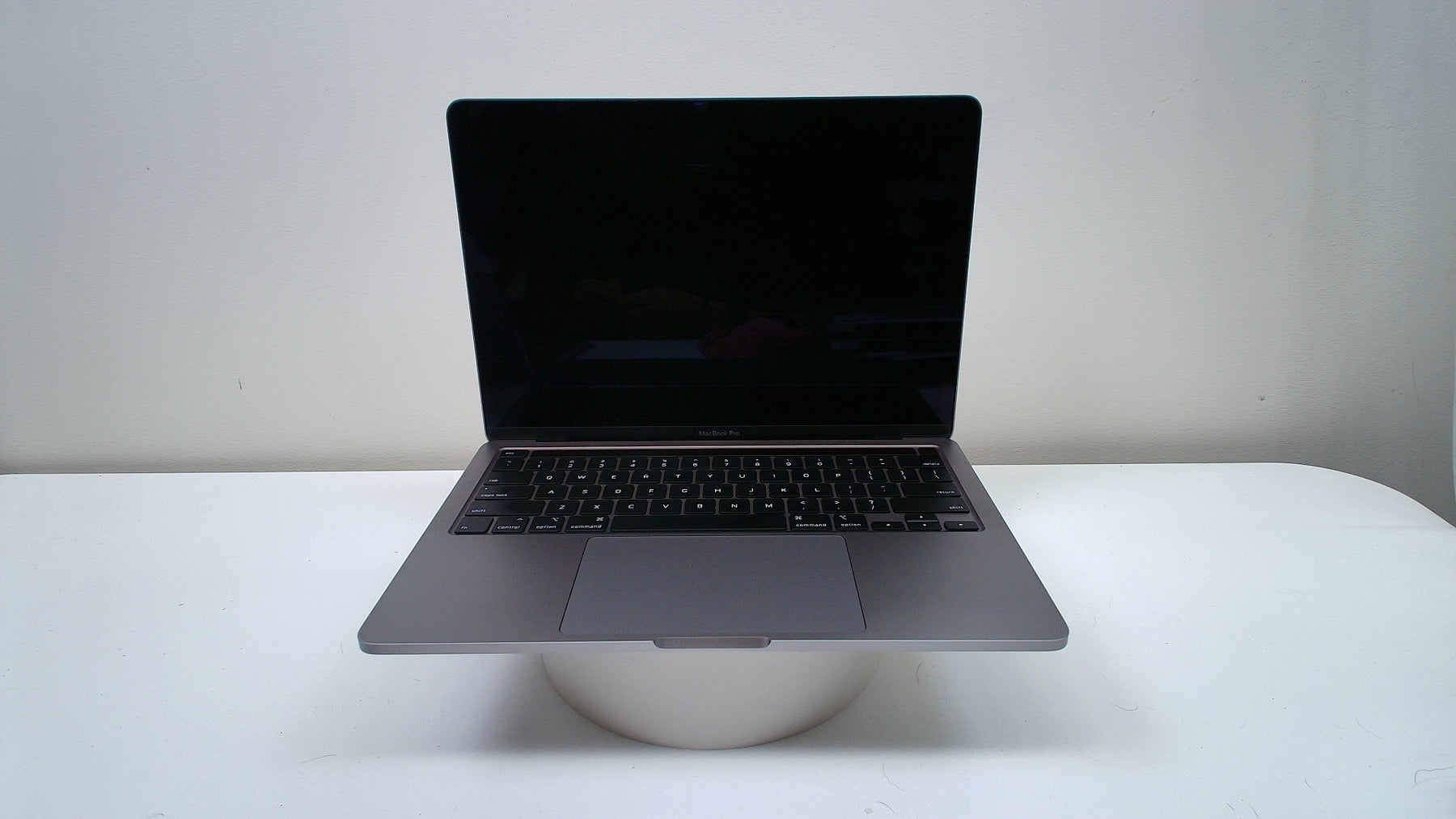 MacBook Pro (13-inch, 2020, 2 TBT3)‎ (Read Description) - Label