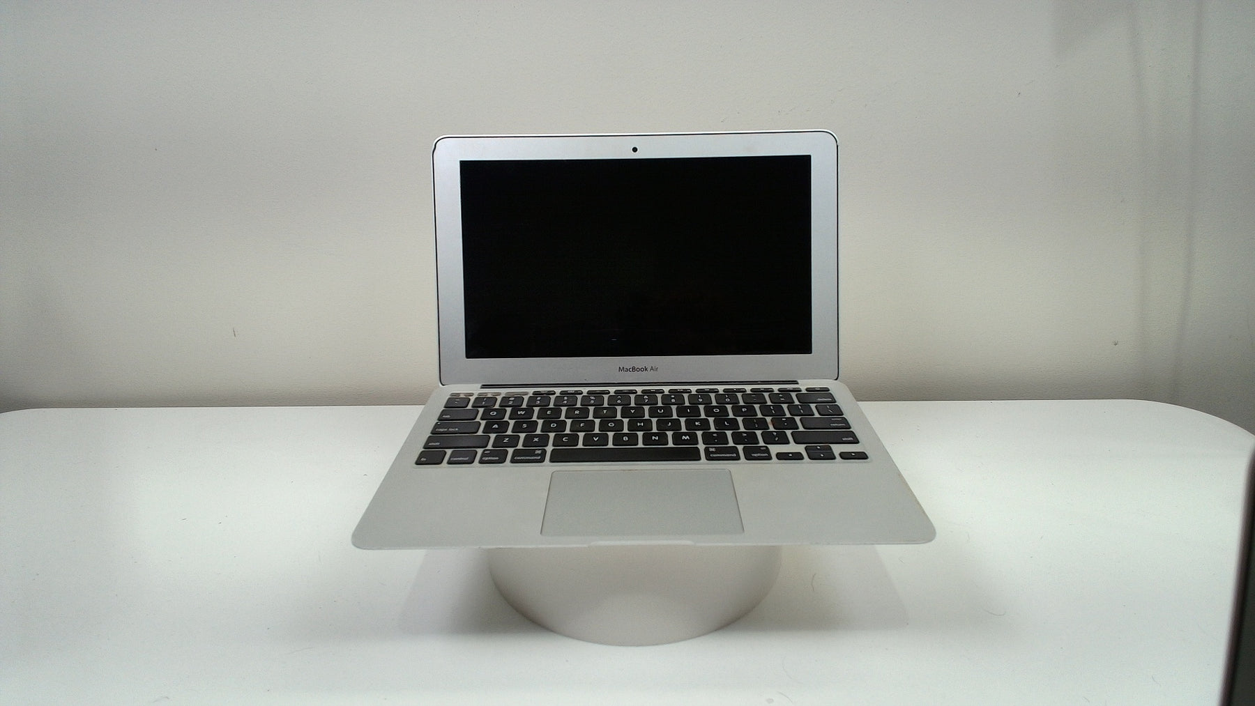 MacBook Air 11 inch 2015 (Read Description) - Label