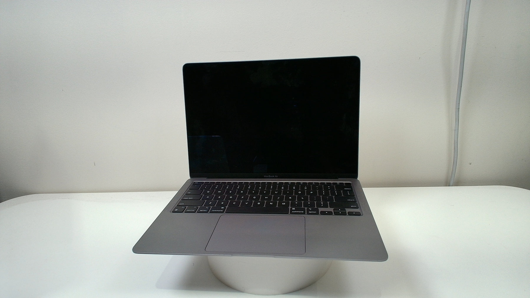 MacBook Air 13 inch 2020 (M1) Space Gray (Read Description) - Label
