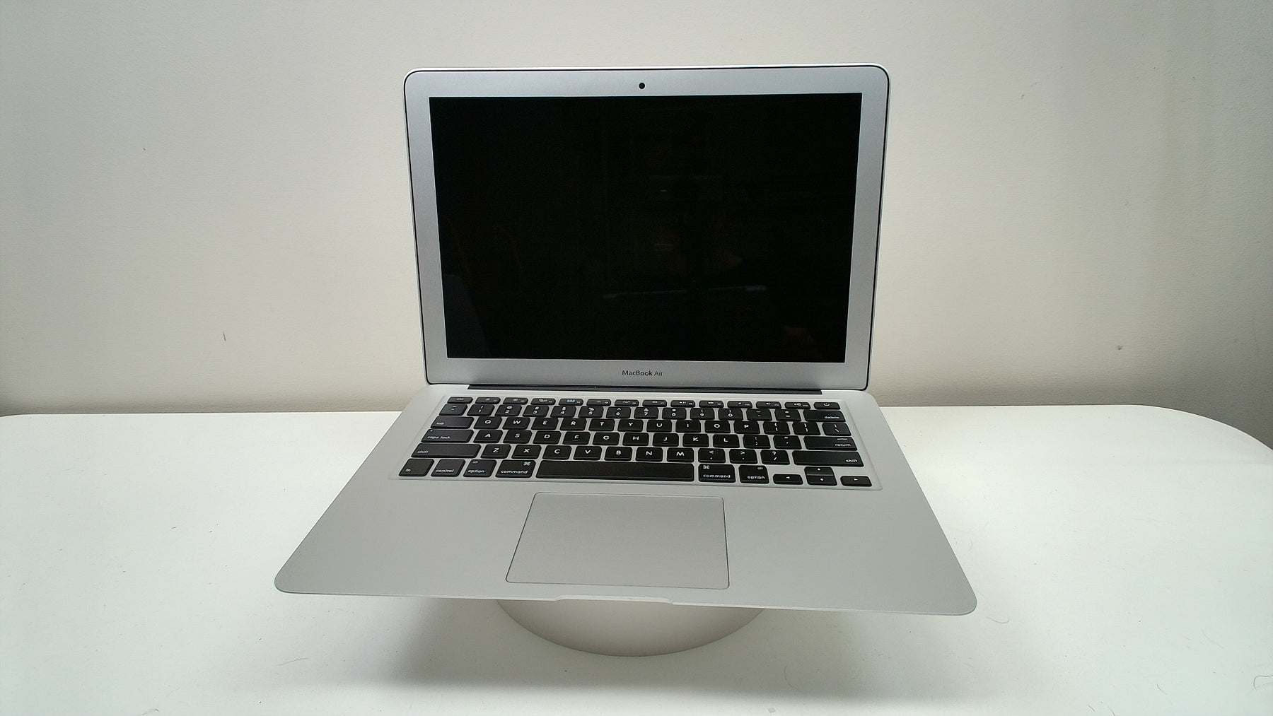 MacBook Air 13 inch 2014 (Read Description) - Label