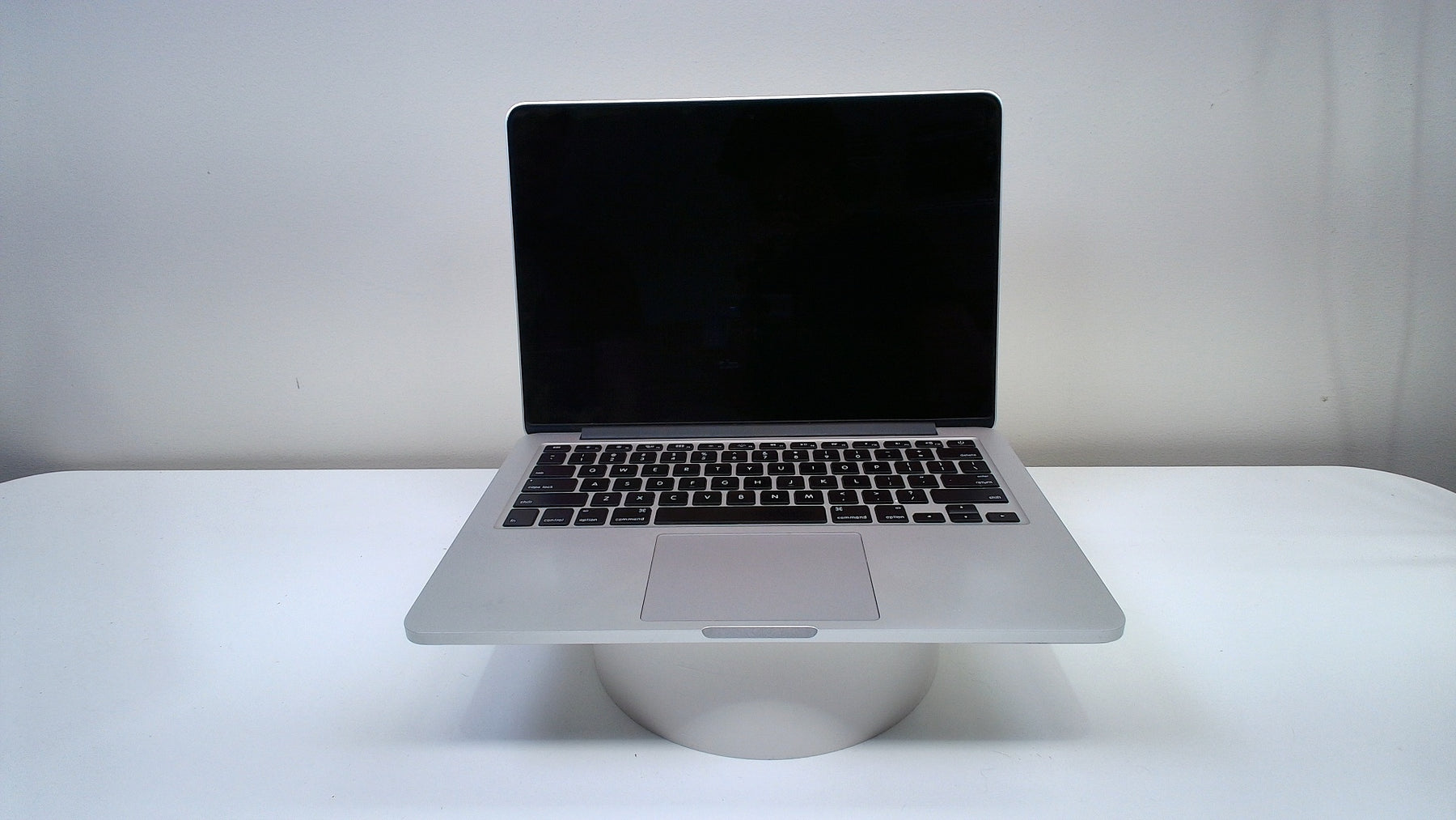 MacBook Pro (Retina, 13-Inch 2015) (Read Description) - Label
