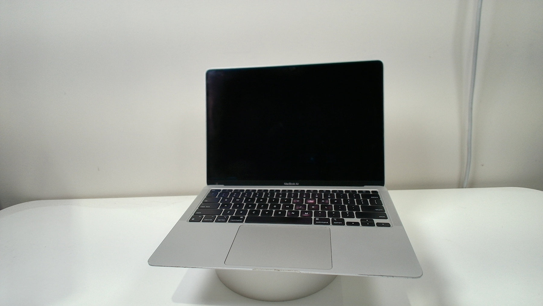 MacBook Pro 13 inch Touchbar 2020 (M1) (Read Description) - Label