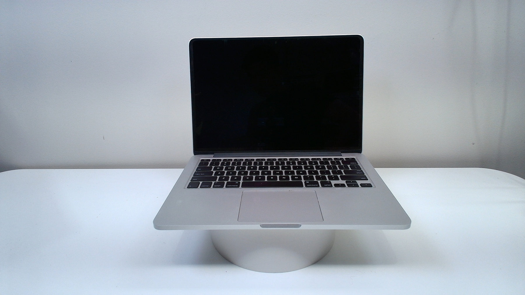 MacBook Pro (Retina, 13-inch, Early 2015) (Read Description) - Label