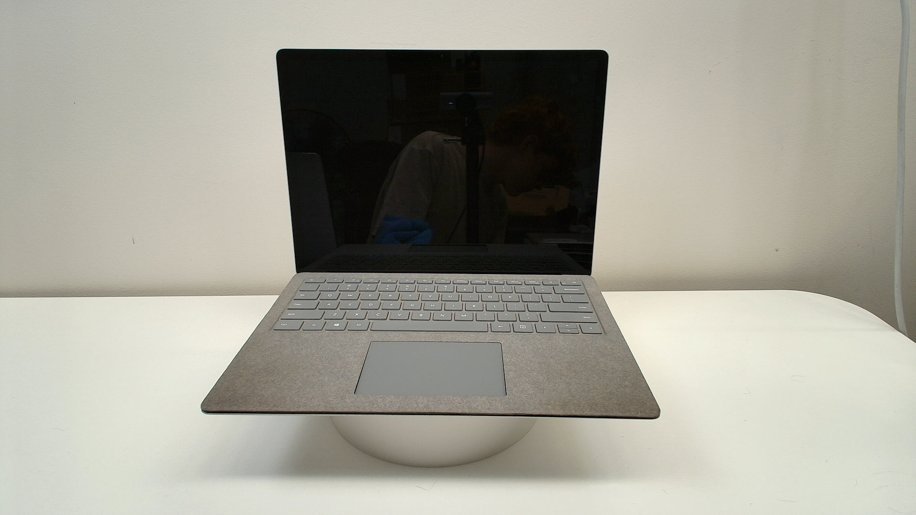 PC Surface Laptop 2 (Read Description) - Label