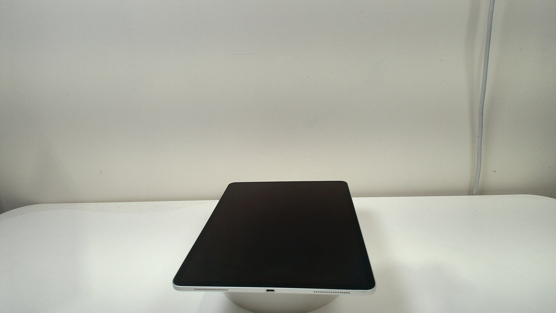 iPad Pro 12.9 Inch, 3rd Gen Wi-Fi‎ (Read Description) - Label
