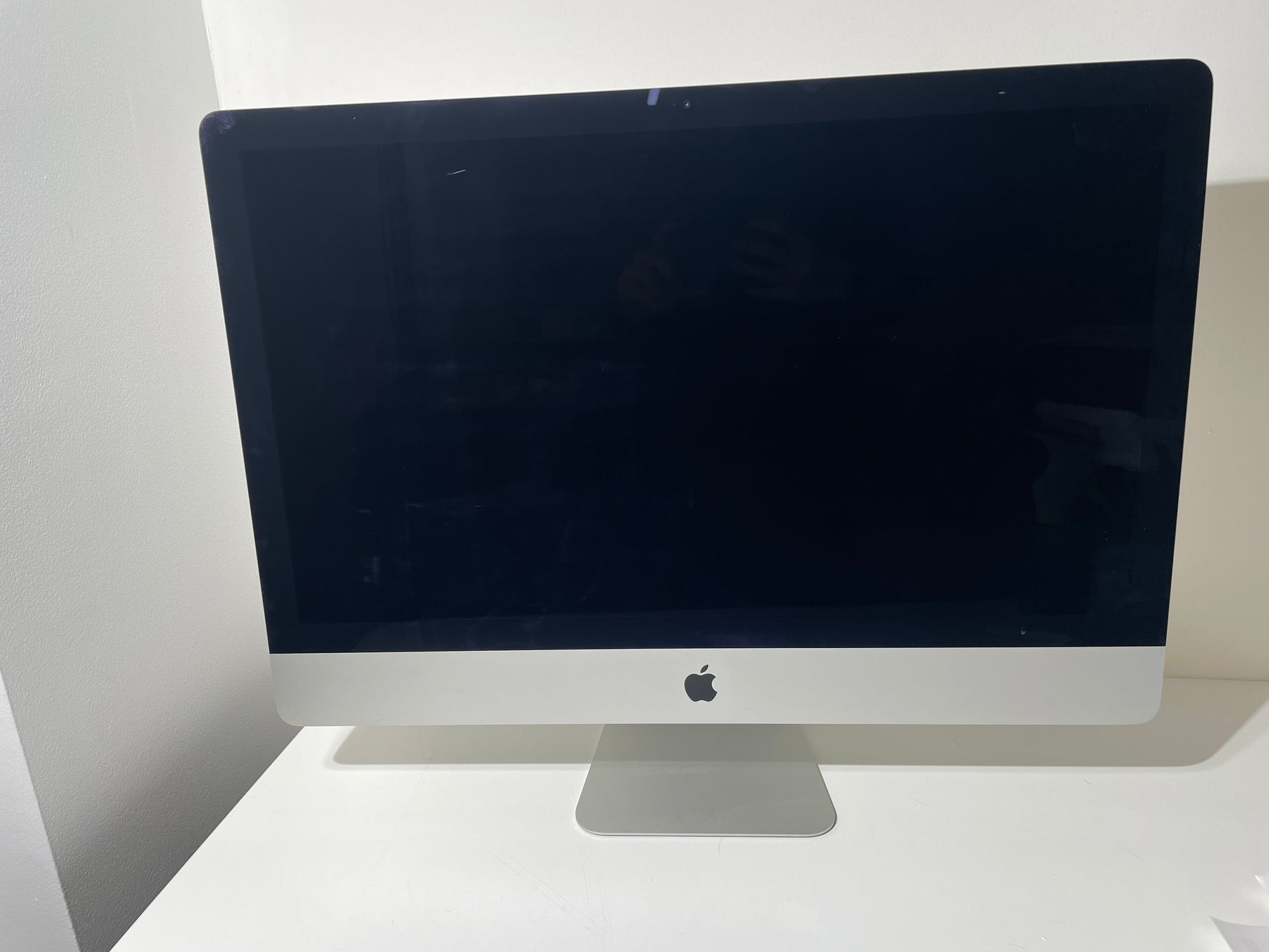 iMac 27 inch 2014 - Quad Core i5 - 8GB - 1TB Fusion Storage (Bargains)
